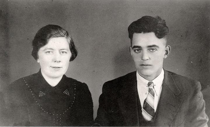 Marie en Jan van Dingenen - eind jaren dertig.jpg